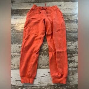 Lululemon scuba joggers- worn once or twice